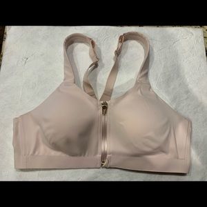 Victoria’s Secret Knockout Maximum Support Bra